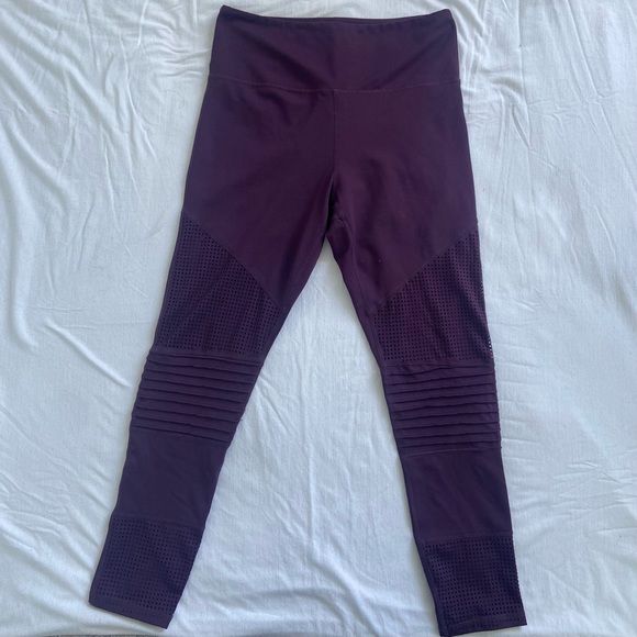 ZYIA Pants - Zyia light n tights